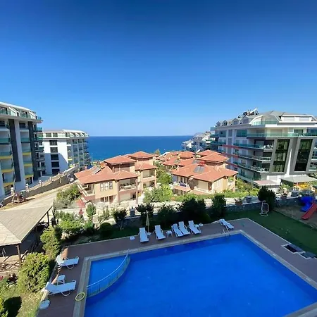 Denize Sifir Orman Manzarali 1+1 דירה